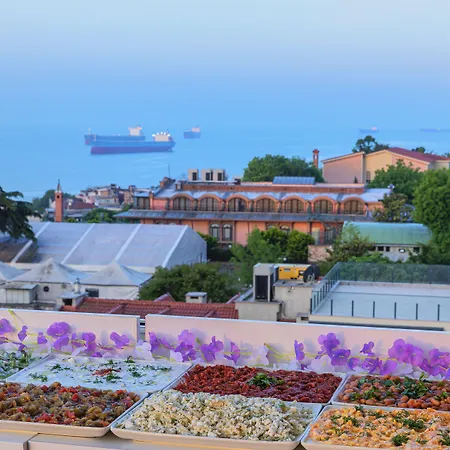 Eastanbul Hotel 2*